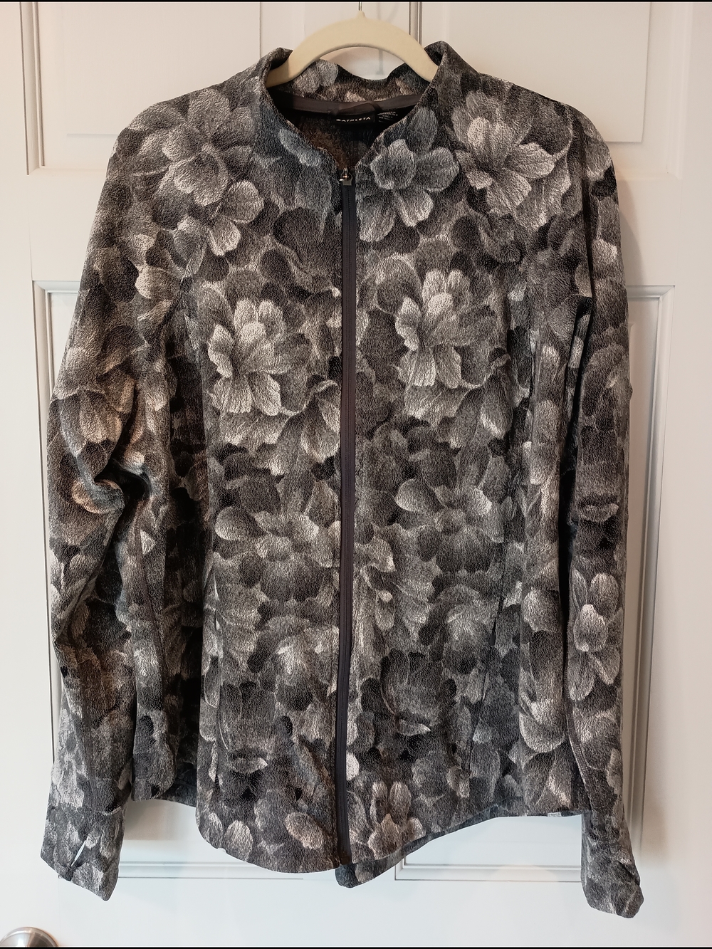 Athleta Salutation Floral Textured Zip-Front Jacket - Black & Gray